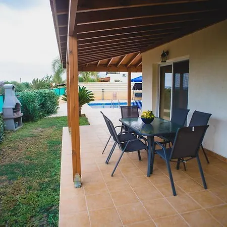 Thomas 4 Villa *